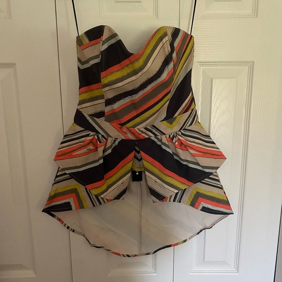 Pink Stitch  Asymmetrical strapless top Size 4 NWOT - Picture 1 of 3